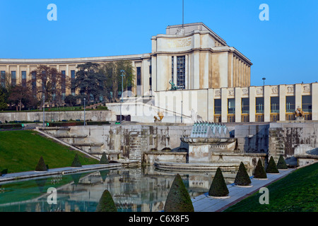 Palais de Chaillot, ein Blick aus dem Brunnen. Paris, Frankreich. Stockfoto