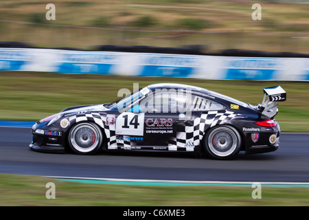 Porsche Carrera Cup GB - Rennstrecke Knockhill - Auto 14 Ben Barker von Par Motorsport 3. September 2011. Stockfoto