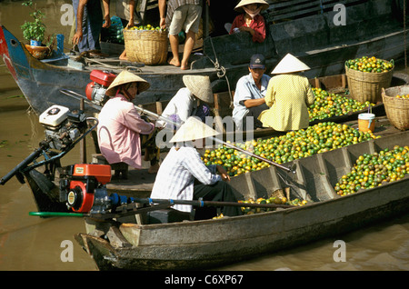 Schwimmende Markt Cai Rang im Mekong-Delta, kann Tho Provinz, Vietnam Stockfoto