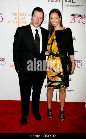 Edward Burns und Christy Turlington 9. Annual Tribeca Film Festival - Premiere von "Nice Guy Johnny" im Teatro TPAC- Stockfoto