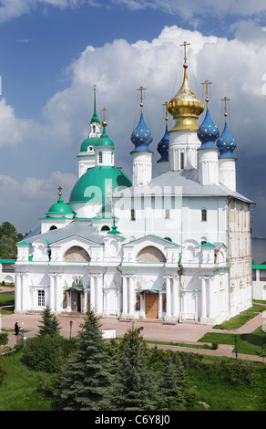 Kathedrale der Empfängnis der Heiligen Anna in Rostov, Russland Stockfoto