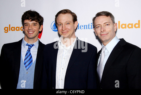 Michael Urie, Arnie Burton und Matthew Schneck 21st Annual GLAAD Media Awards im Marriott Marquis Hotel. New York City Stockfoto