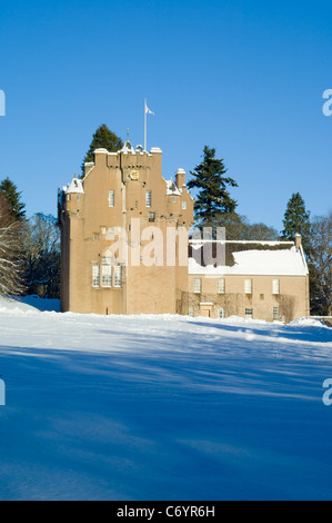 Crathes Castle im Schnee, in der Nähe von Banchory Stockfoto