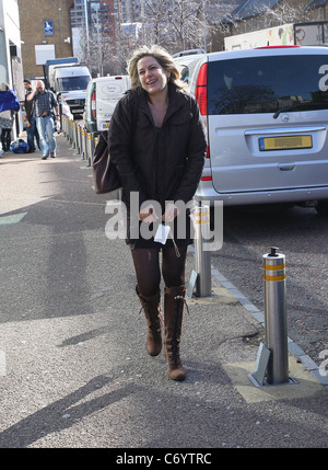 Penny Smith außerhalb der ITV Studios London, England - 01.04.10 Stockfoto