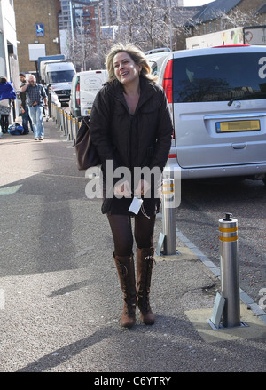 Penny Smith außerhalb der ITV Studios London, England - 01.04.10 Stockfoto