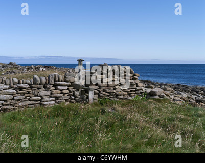 dh Hundland PAPA WESTRAY ORKNEY trocken stonewall Fußweg Wand Stil Stockfoto