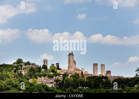 Blick auf San Gimignano, Siena Provinz, Toskana, Italien, mit seinen berühmten Türmen Stockfoto