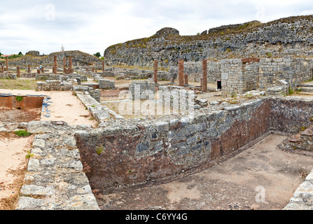 Frigidarium der Cantaber Villa Bäder (Thermae) in Conimbriga, Ruinen die am besten erhaltene römische Stadt in Portugal. Stockfoto