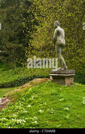 Eine Statue der Venus an der Spitze der Venus' Vale auf dem Gelände des Rousham House, Oxfordshire, England Stockfoto