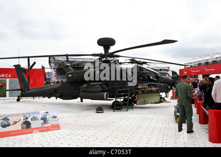 AH-64 Apache Longbow auf der Farnborough International Airshow Stockfoto