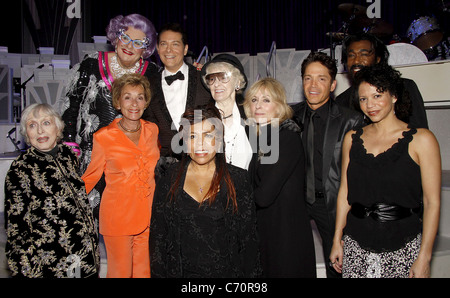 Celeste Holm, Dame Edna Everage, Judge Judy Sheindlin, Michael Feinstein, Valerie Simpson, Elaine Stritch, Judith Light, David Stockfoto