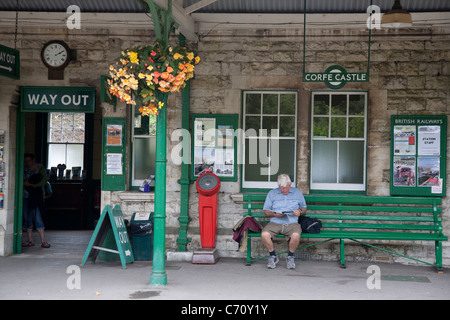 Corfe Castle Railway Station, Swanage Dampfeisenbahn, Dorset, England, Vereinigtes Königreich Stockfoto