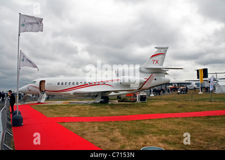 Dassault Aviation (F-HKLS) Dassault Falcon 7 X auf der Farnborough International airshow Stockfoto