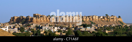 Panoramablick auf Stadt Wände Jaisalmer westlichen Rajasthan Indien Stockfoto