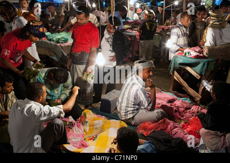 Die Nacht Khat Markt in Aden, Jemen. Stockfoto