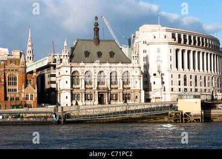 Das alte Schulhaus, Victoria Embankment Stockfoto