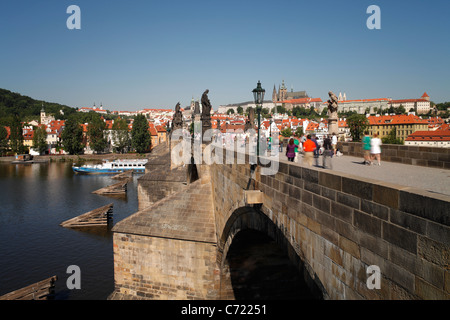 St.-Veits-Dom, Karlsbrücke und das Budaer Burgviertel, Prag, Tschechische Republik, Moldau Stockfoto