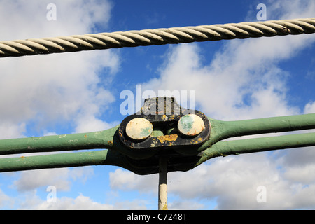 Detail der Kettenbrücke oder Union Hängebrücke über den Fluss Tweed in Horncliffe, in der Nähe von Berwick, Northumberland, England, UK Stockfoto