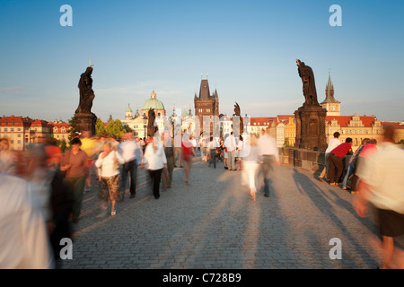 Karlsbrücke, Prag, UNESCO World Heritage Site, Tschechische Republik, Europa Stockfoto