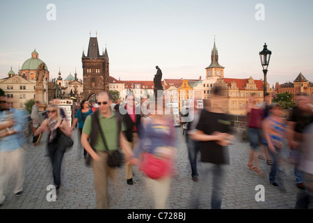 Karlsbrücke, Prag, UNESCO World Heritage Site, Tschechische Republik, Europa Stockfoto