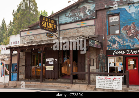 Eisen Tür Saloon 1852 in Groveland, ein Pionier Goldgräberstadt auf Route 120 in der Nähe von Yosemite-Nationalpark, Kalifornien, USA. JMH5267 Stockfoto