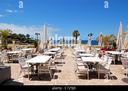 Terrasse mit Meerblick von der Luxus-Hotel Restaurant, auf der Insel Teneriffa, Spanien Stockfoto