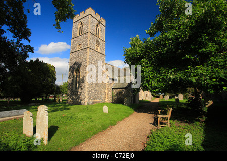 St Andrews Kirche am Kirby Bedon in Norfolk. Stockfoto