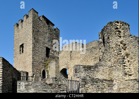 Ruinen der mittelalterlichen Burg Bourscheid, Luxemburg Stockfoto