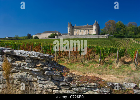 Chateau de Chalon-sur-Saône im Herbst Farbe mit Weinberg von Antonin Rodet, Chalon-sur-Saône, Saône-et-Loire, Frankreich. Cote Chalonnaise Stockfoto