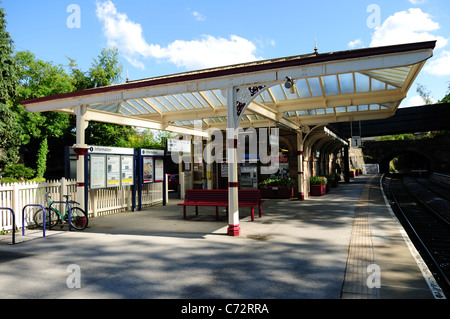 Matlock Stadt Bahnhof. Derwent Valley Line/Peak Stream Schiene. Stockfoto
