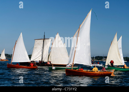 Flotte von kleinen Segelschiffen, Regatta, maritimen Events: Woche vom Golf von Morbihan (Bretagne, Frankreich). Stockfoto