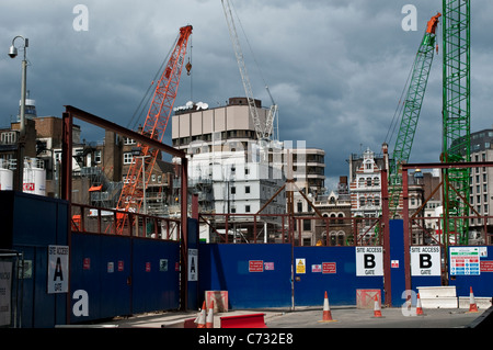 Centre Point Tottenham Court Road Station Wiederentwicklung Baustelle, London, UK Stockfoto