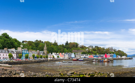 Ebbe im malerischen Fischerdorf Port von Tobermory auf der Isle of Mull, Inneren Hebriden, Argyll and Bute, Scotland, UK Stockfoto