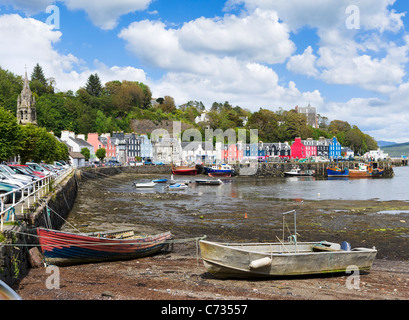 Ebbe im malerischen Fischerdorf Port von Tobermory auf der Isle of Mull, Inneren Hebriden, Argyll and Bute, Scotland, UK Stockfoto