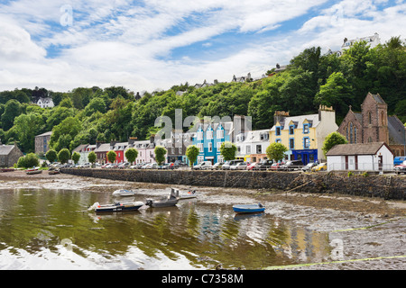 Meer in der malerischen Fischerdorf Port von Tobermory auf der Isle of Mull, Inneren Hebriden, Argyll and Bute, Scotland, UK Stockfoto