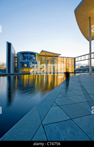 Das Paul-Loebe-Haus an der Spree-Berlin-Deutschland Stockfoto