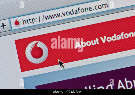 Nahaufnahme von der Vodafone-Logo, wie auf ihrer Website zu sehen. (Nur zur redaktionellen Verwendung: print, TV, e-Book und redaktionelle Webseite). Stockfoto