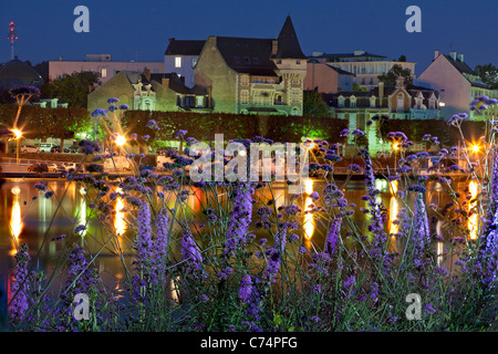 Die 'Dr. Maire' Villa, am rechten Ufer Allier Sees (Vichy). La Villa du "Dr. Maire" Sur la rive Droite du Lac d ' Allier À Vichy. Stockfoto