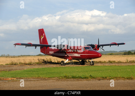 N808PC, eine De Havilland DHC-6 100 Twin Otter von "Skydive Chatteris", auf dem Flugplatz bei Langar, Nottinghamshire, England Stockfoto