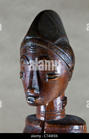 Statuette der Baule (Elfenbeinküste) Stockfoto