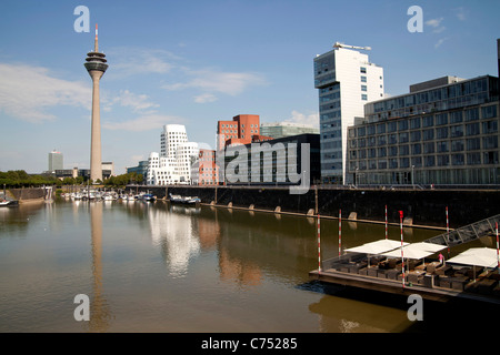 Der Neue Zollhof Architekten Gehry der MedienHafen in Düsseldorf, Deutschland Stockfoto