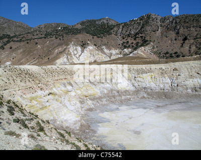 Caldera des Stephanos Vulkan auf Nisyros in die griechischen Inseln der Ägäis Stockfoto