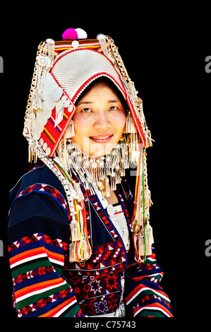 Akha Frau trägt eine PhameeAkha Kostüm in Chiang Rai, Thailand, Asien. Stockfoto