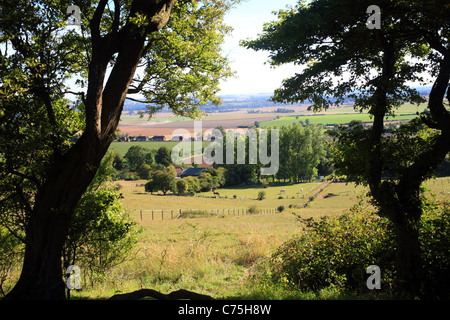 Blick auf Ost Brabourne aus North Downs Way, über Ost Brabourne, Ashford, Kent, England Stockfoto