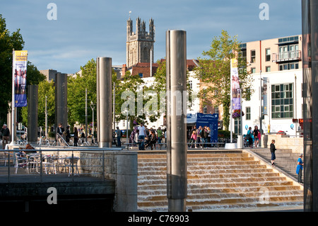 Das Zentrum mit Wasser-Kaskade, Bristol, England, Vereinigtes Königreich Stockfoto