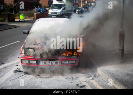 Ford Fiesta Auto elektrisches Feuer  Southport Feuerwehr, Merseyside, UK Stockfoto