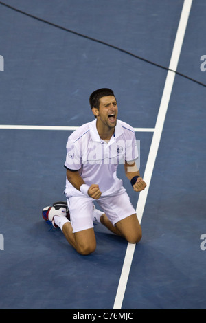 Novak Djokovic (SRB) Sieger der Herren-Finale bei den 2011 US Open Tennis Championships. Stockfoto