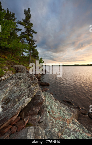 Sonnenuntergang über Georgian Bay.  Der Massasauga Provincial Park, Muskoka, Ontario, Kanada. Stockfoto