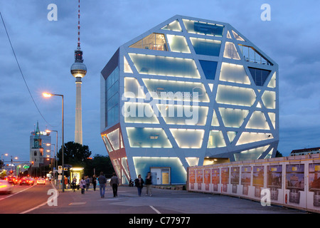 Humboldt-Box, Humboldt-Forum, Schlossplatz, Unter Den Linden, Am Lustgarten, Fernsehturm, Park Inn Hotel, Berlin, Deutschland, Europa Stockfoto