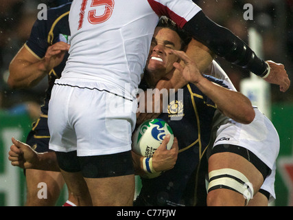 Max Evans, Schottland, in Angriff genommen wird während des Spiels Schottland V Georgia Pool B während des IRB Rugby World Cup-Turniers Stockfoto